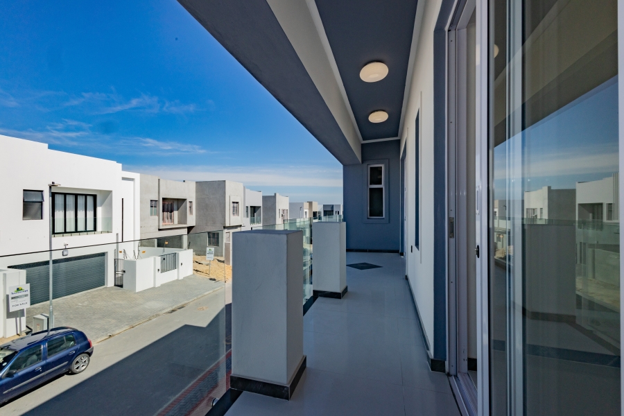4 Bedroom Property for Sale in Sandown Western Cape